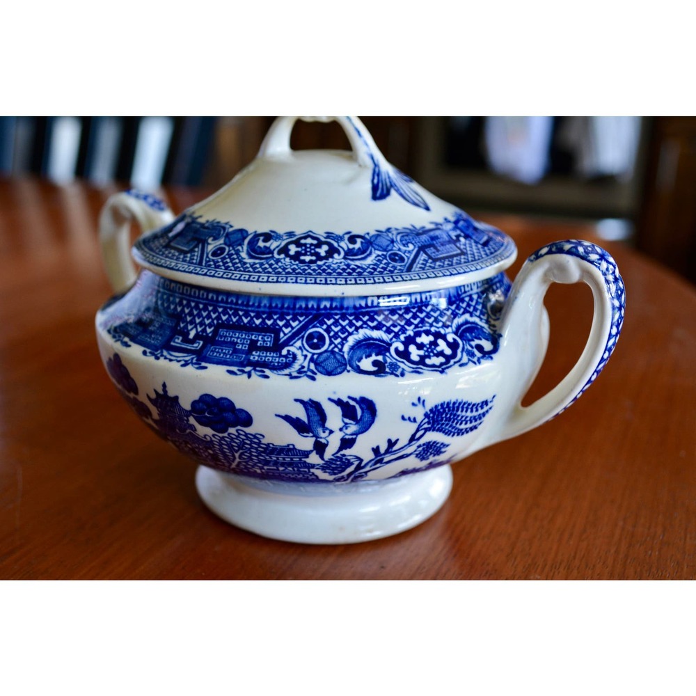 Vintage Blue "Old Willow" Sugar Pot with Lid